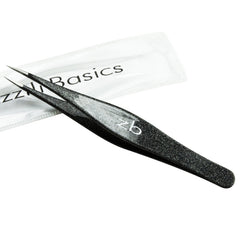 Zizzili Basics front view showing surgical-grade tweezers and clean design benefit precision