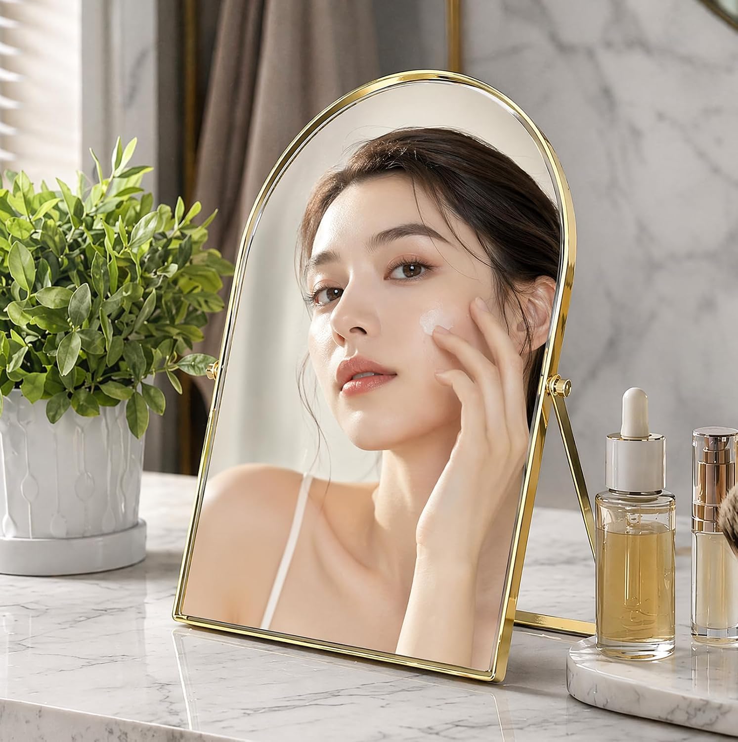 ZYApril reflection example with makeup application for precise results